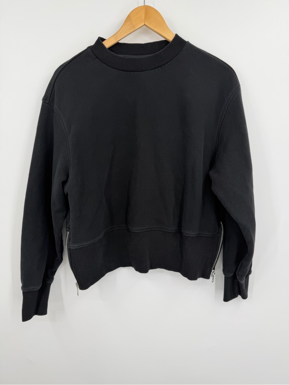 Varley Eton Sweat Cropped Crewneck Sweatshirt Side Zips Black Medium